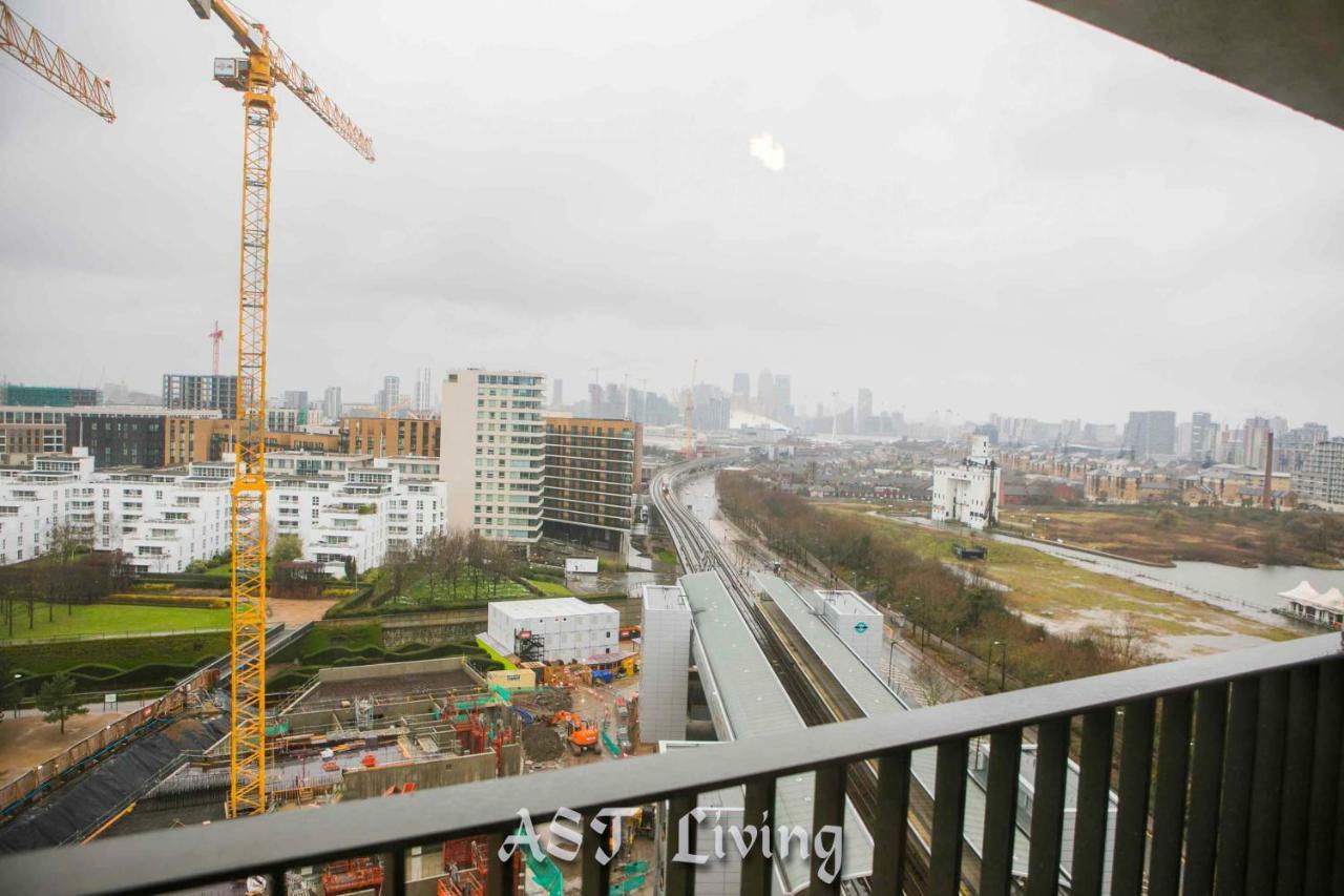 Pontoon Dock Key Workers Apartment London Kültér fotó